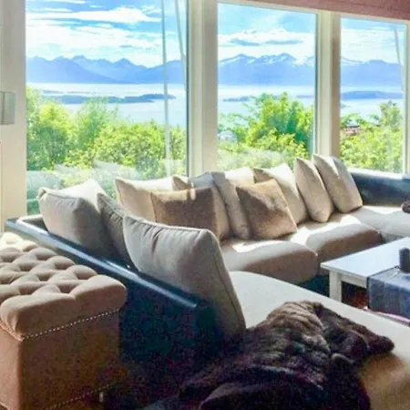 7 Person In Molde, Cleaning Included 몰데