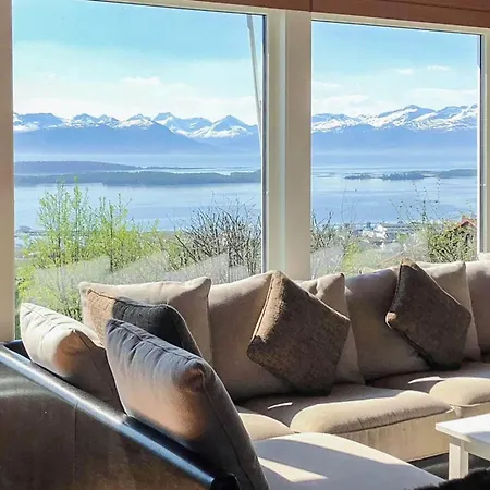 7 Person In Molde, Cleaning Included *