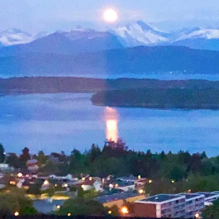 7 Person In Molde, Cleaning Included Appartement