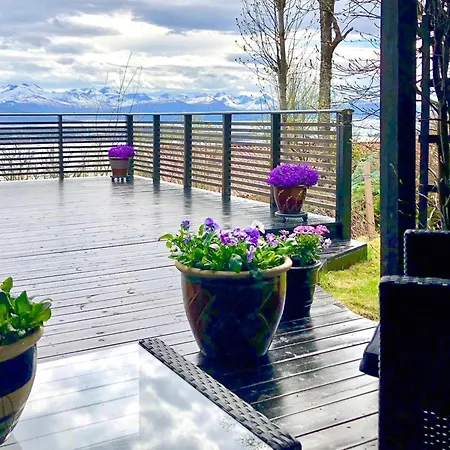 7 Person In Molde, Cleaning Included *