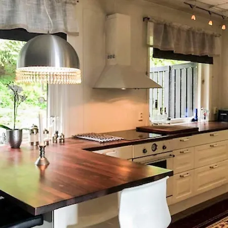 Leilighet 7 Person In Molde, Cleaning Included